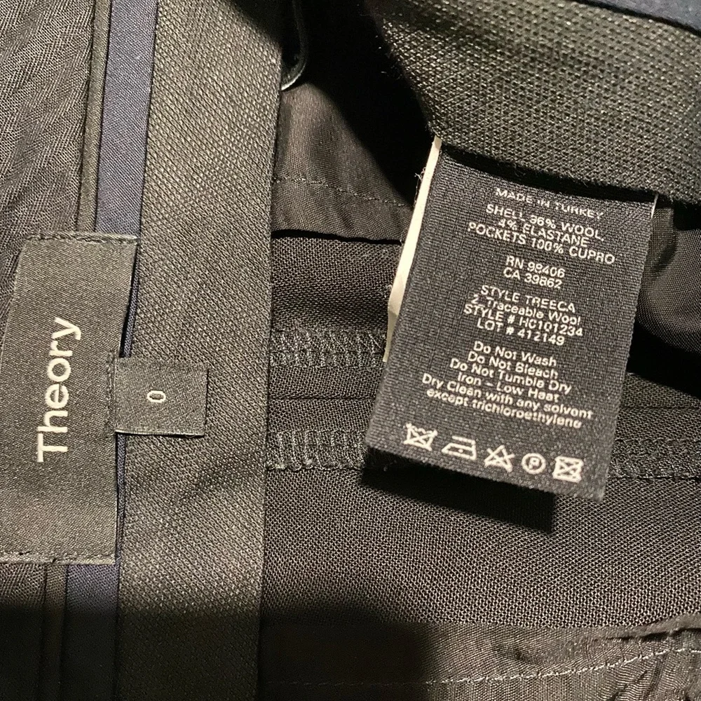 Theory Treeca 2 Good Wool Crop Suit Trousers: Size 0 Mid-Rise straight leg - Picture 5 of 5